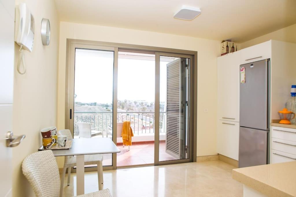 2 Bedrooms Apartment In Magnolia Golf Resort, La Caleta Costa Adeje  Eksteriør bilde