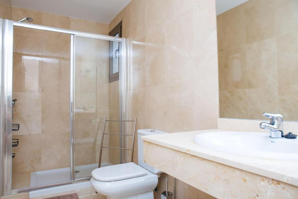 2 Bedrooms Apartment In Magnolia Golf Resort, La Caleta Costa Adeje  Eksteriør bilde