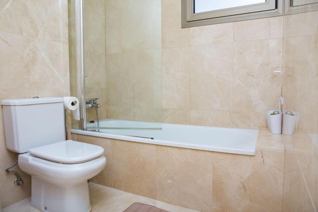 2 Bedrooms Apartment In Magnolia Golf Resort, La Caleta Costa Adeje  Eksteriør bilde