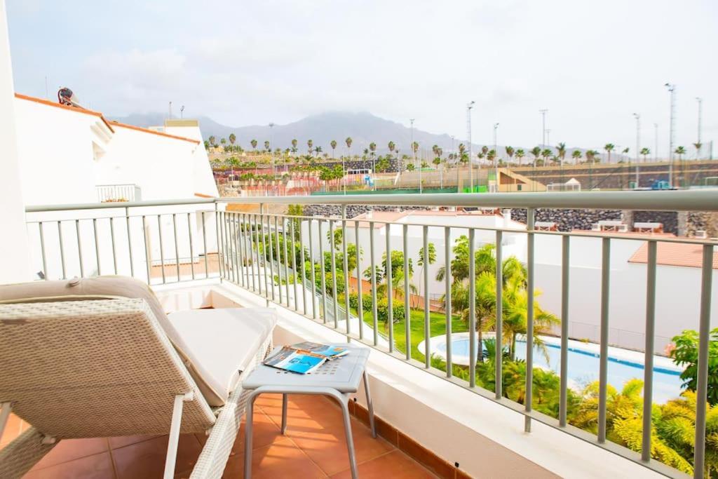 2 Bedrooms Apartment In Magnolia Golf Resort, La Caleta Costa Adeje  Eksteriør bilde